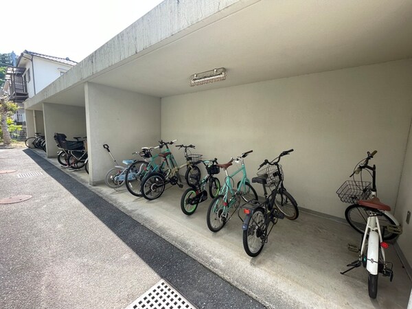 駐輪場