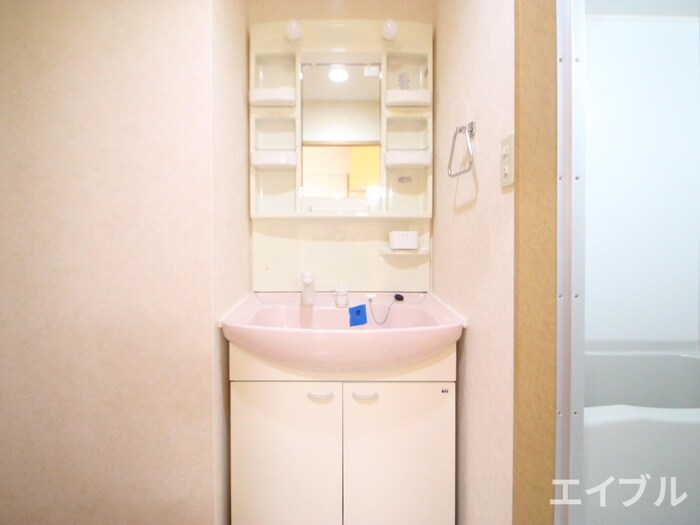 物件内観写真8　(洗面)