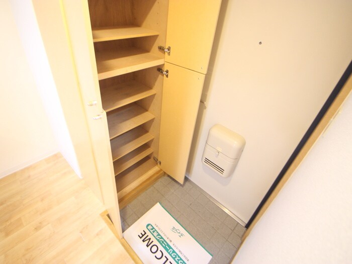 物件内観写真14　(靴箱)