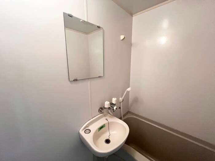 物件内観写真12　(洗面)