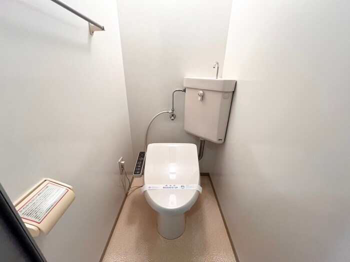 物件内観写真14　(トイレ)