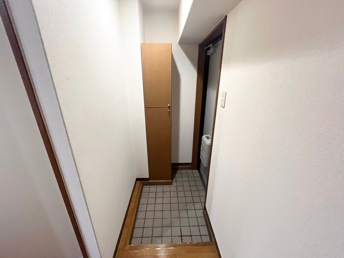 物件内観写真15　(玄関)