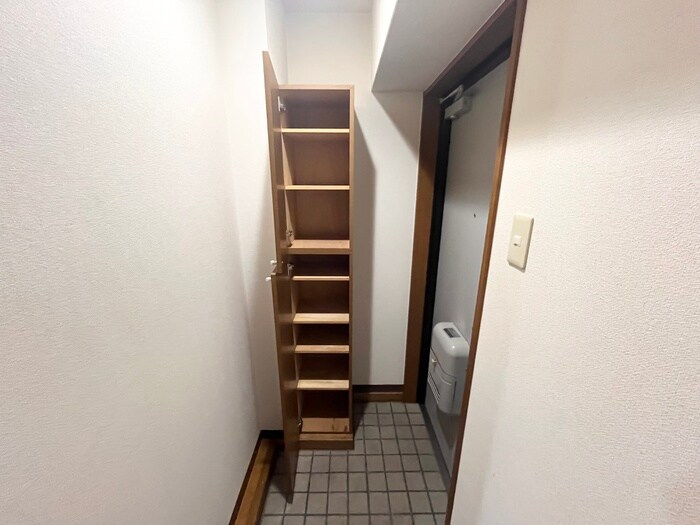 物件内観写真16　(靴箱)