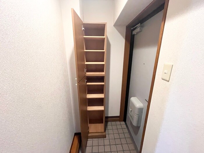 物件内観写真16　(靴箱)