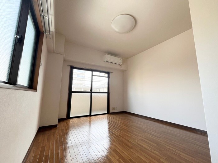 物件内観写真19　(居室)