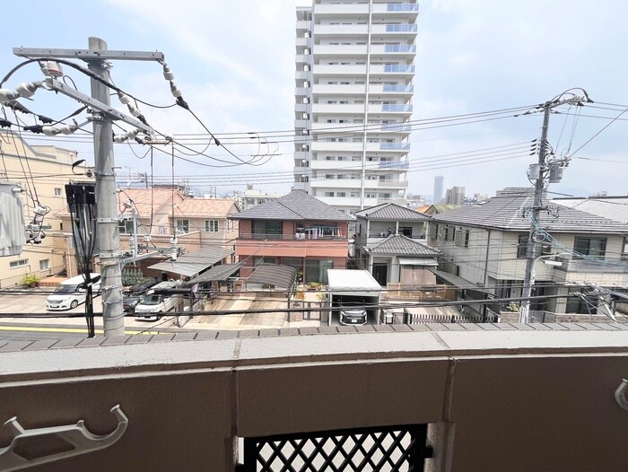 物件内観写真20　(室内からの展望)