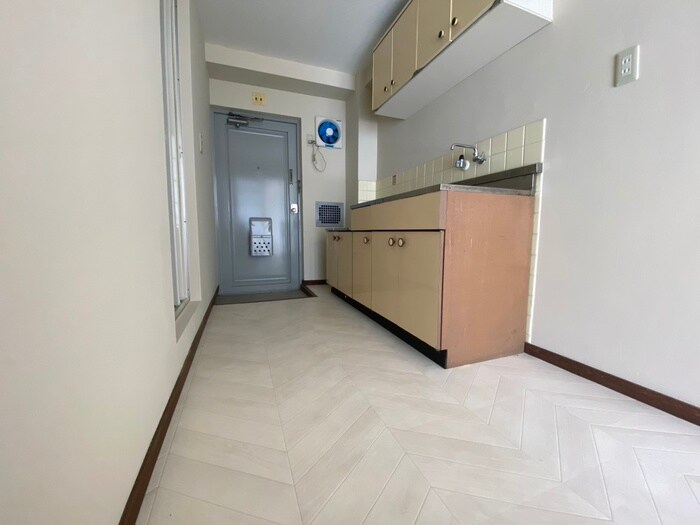 物件内観写真9　(廊下)