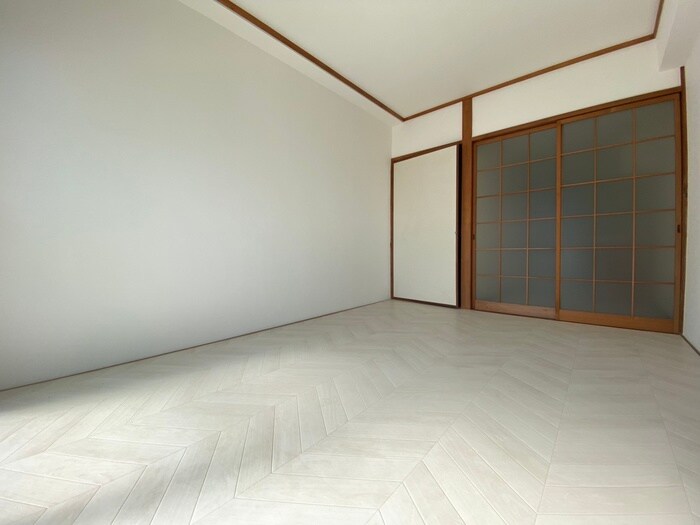 物件内観写真10　(居室)