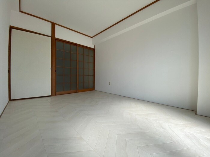 物件内観写真12　(居室)