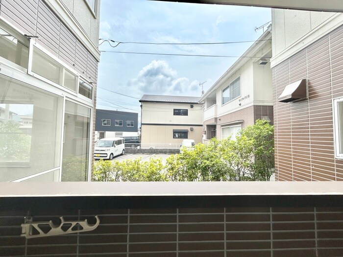 物件内観写真22　(室内からの展望)