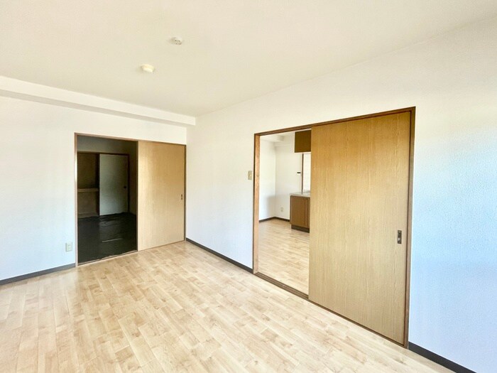 物件内観写真7　(居室)