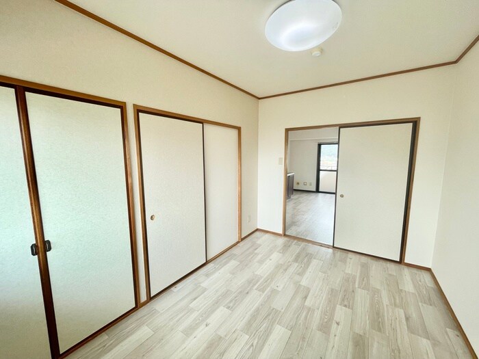 物件内観写真9　(居室)