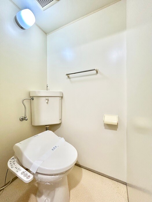 物件内観写真11　(トイレ)