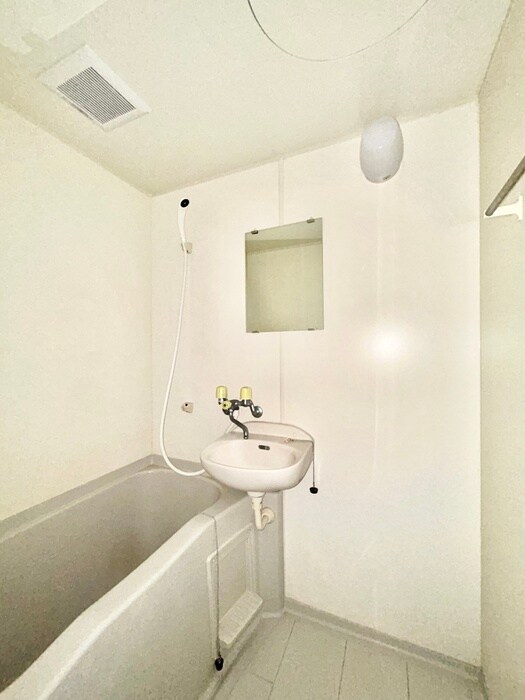 物件内観写真12　(バス／シャワールーム等)