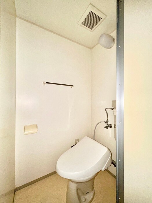 物件内観写真13　(トイレ)