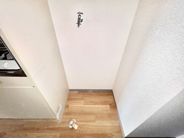 物件内観写真13　(洗濯機置場)