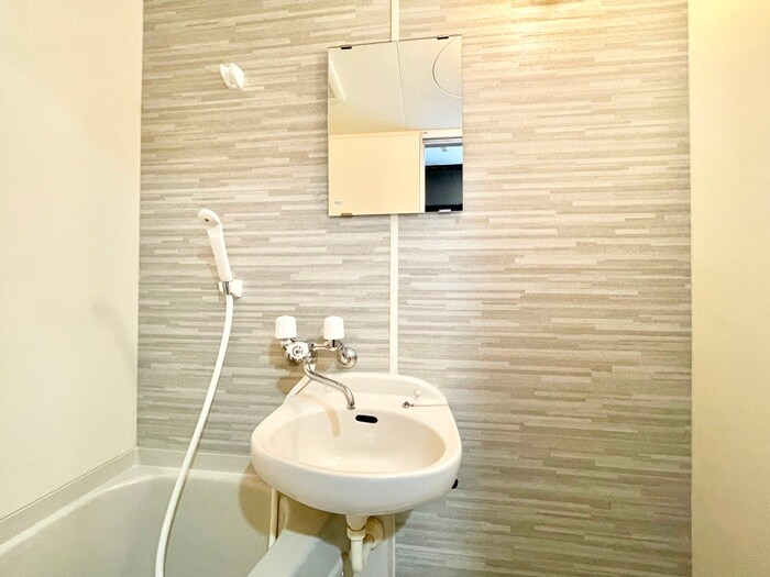 物件内観写真11　(洗面)