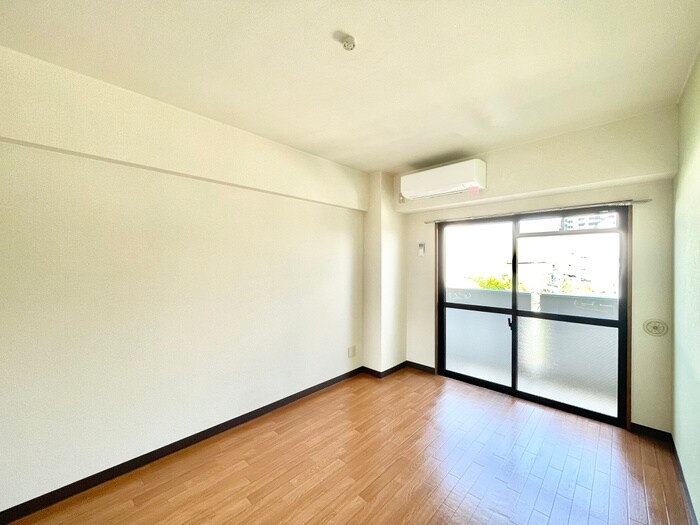 物件内観写真15　(居室)