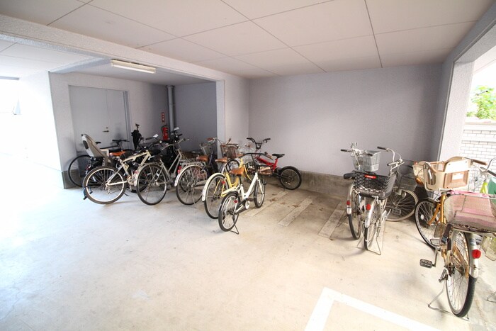 エスポワ－ルの駐輪場