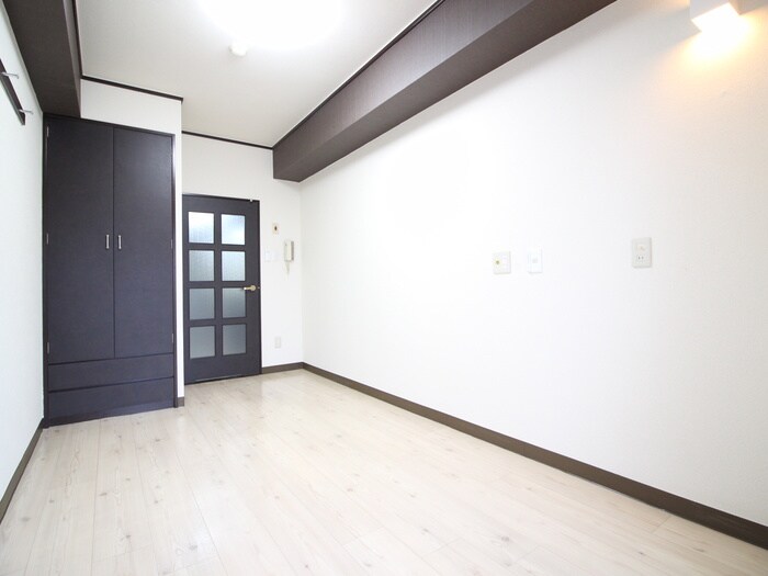 物件内観写真6　(居室)