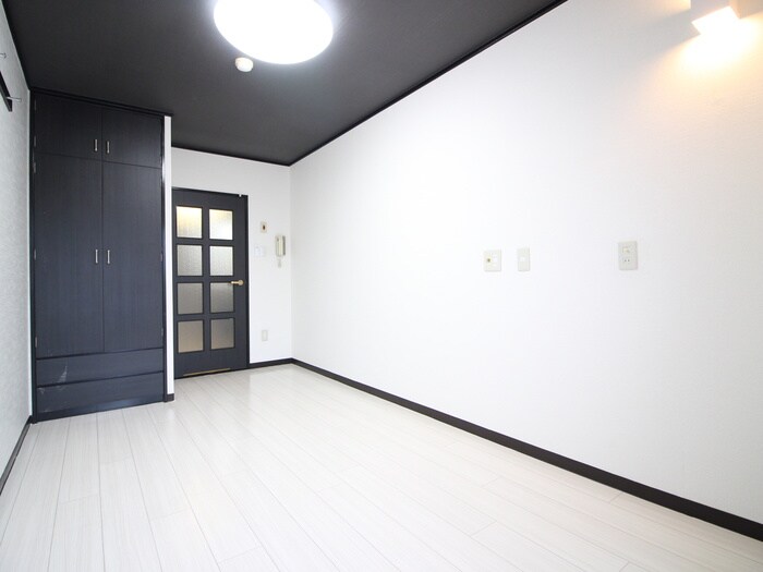 物件内観写真6　(居室)