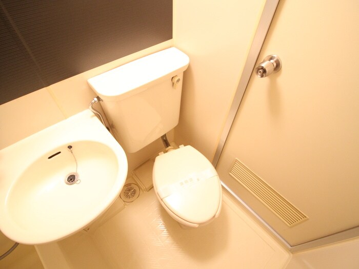 物件内観写真9　(トイレ)