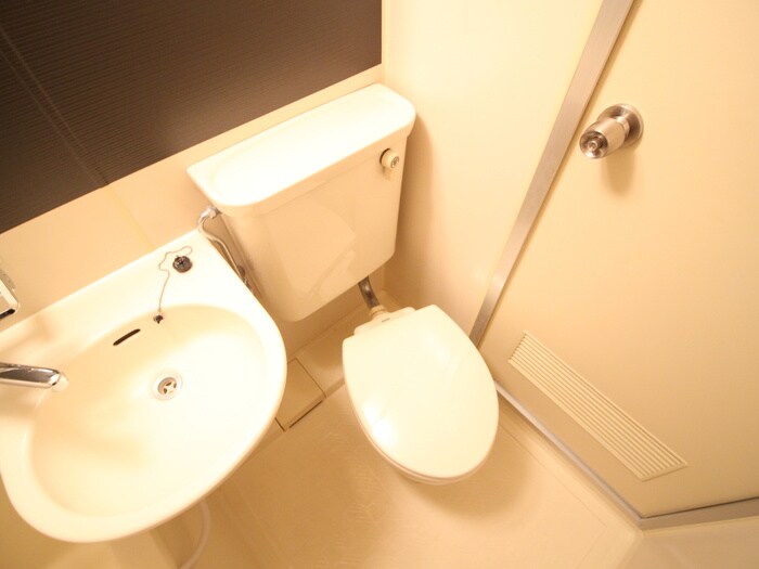 物件内観写真9　(トイレ)