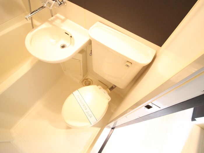 物件内観写真9　(トイレ)