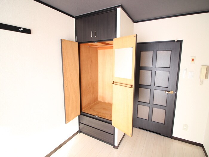 物件内観写真10　(収納)