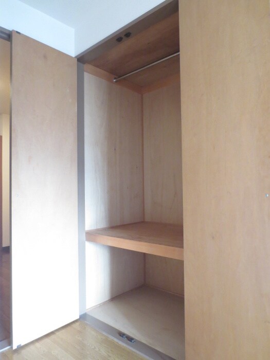 物件内観写真10　(収納)