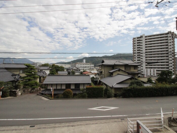 物件内観写真15　(室内からの展望)