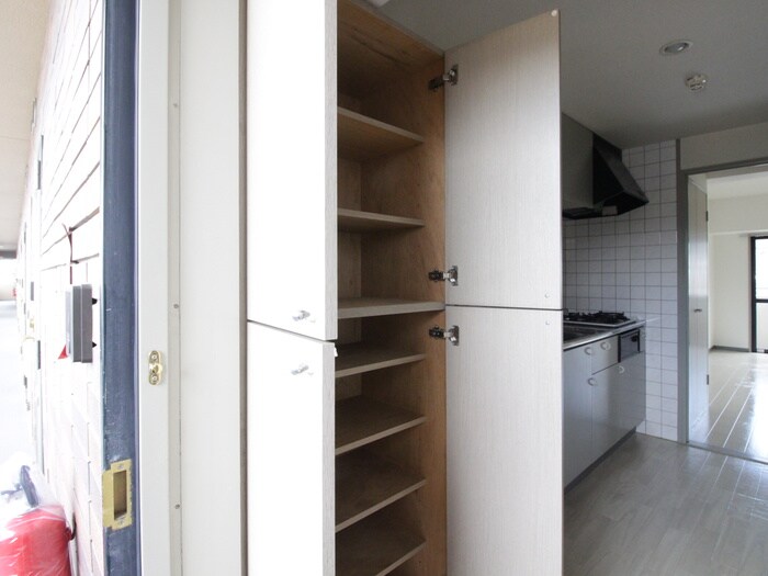 物件内観写真16　(靴箱)