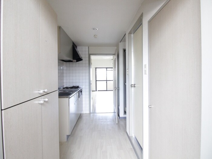 物件内観写真19　(廊下)