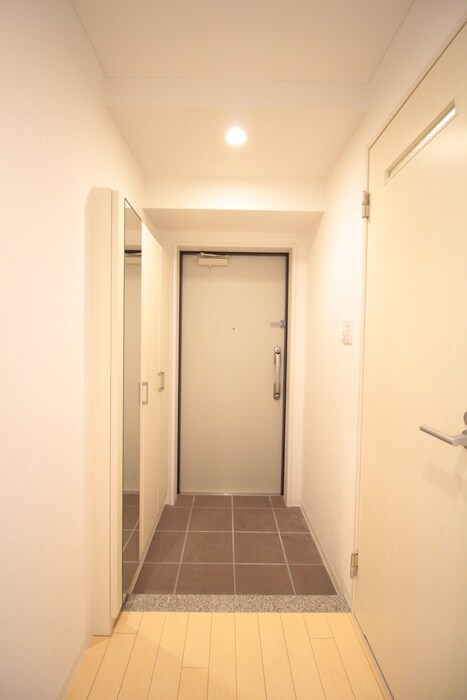 物件内観写真21　(玄関)