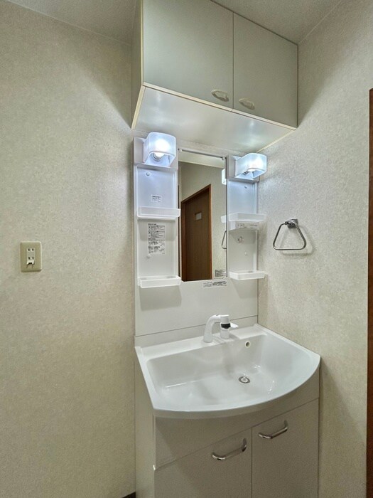 物件内観写真12　(洗面)