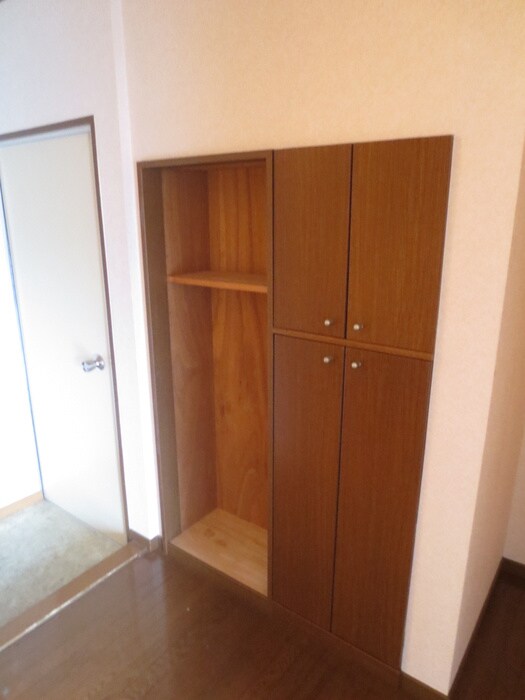 物件内観写真8　(靴箱)