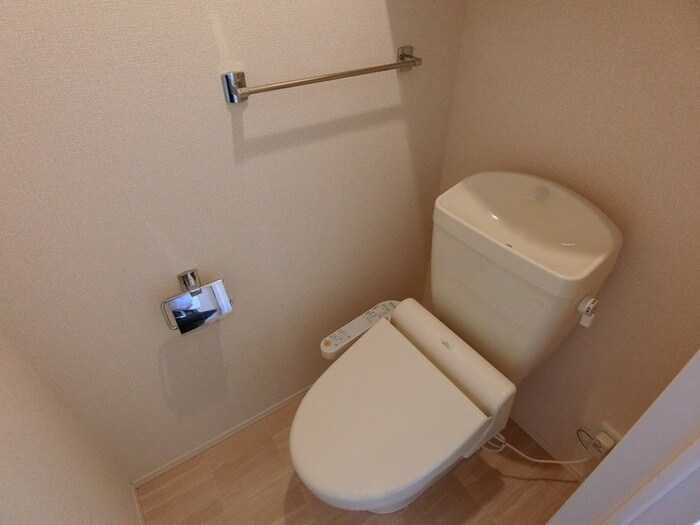 物件内観写真5　(トイレ)