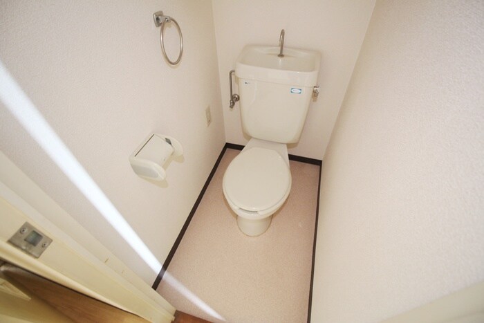 物件内観写真10　(トイレ)