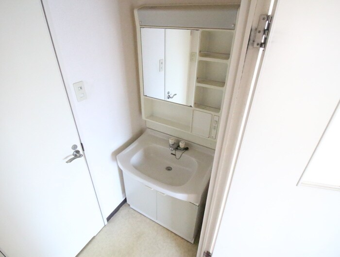 物件内観写真11　(洗面)