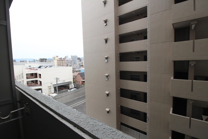 物件内観写真14　(室内からの展望)