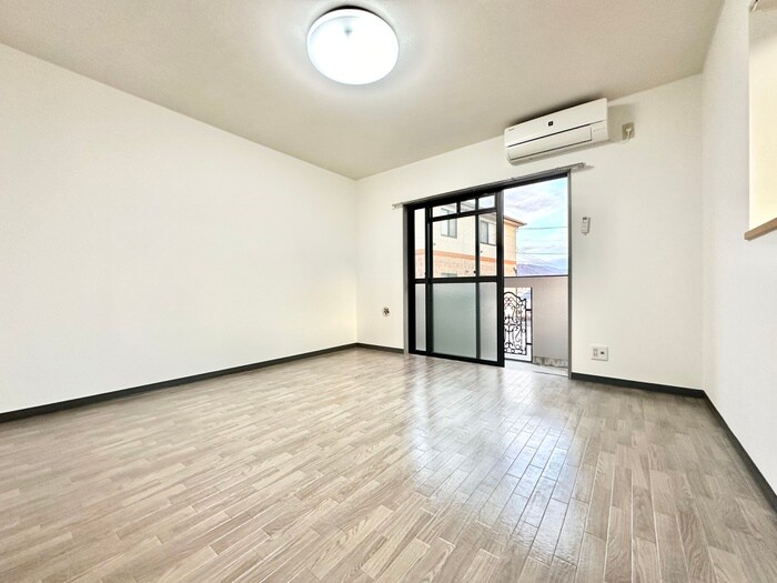 物件内観写真14　(居室)