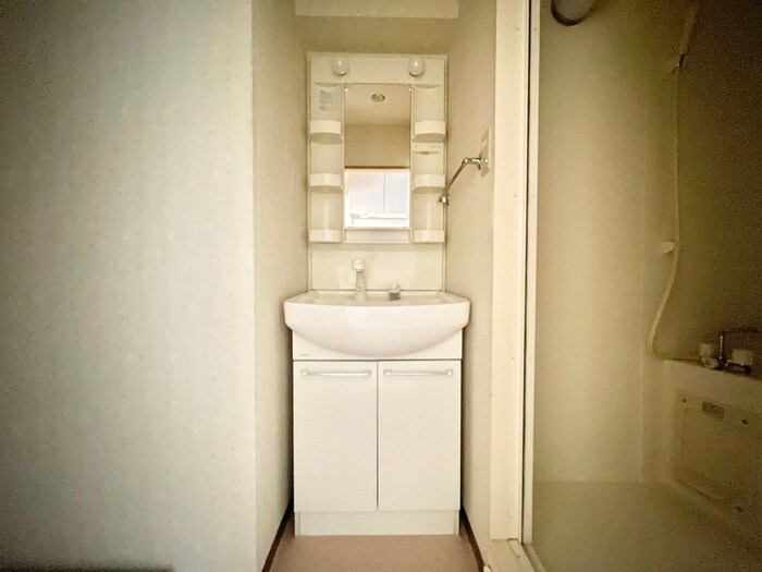 物件内観写真12　(洗面)