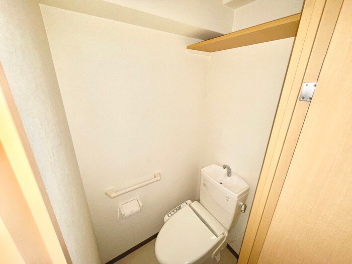 物件内観写真14　(トイレ)