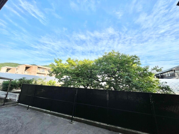 物件内観写真22　(室内からの展望)