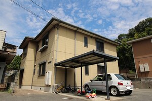 カミ－リアＢ棟外観写真