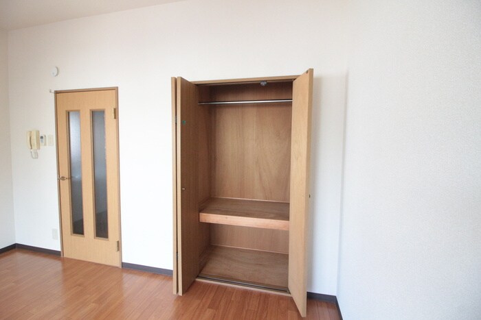 物件内観写真13　(収納)