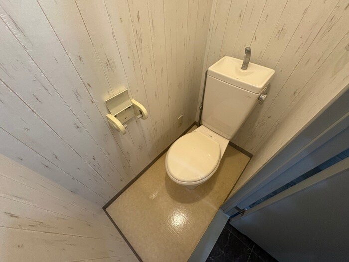 物件内観写真10　(トイレ)