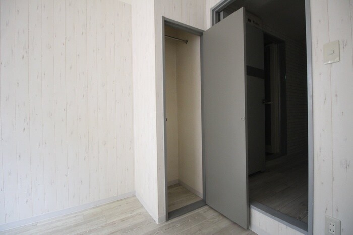 物件内観写真12　(収納)