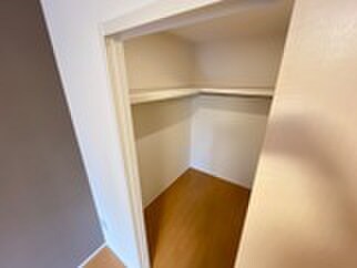 物件内観写真14　(収納)