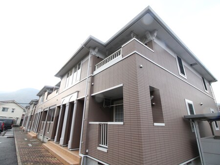 オ・ソレイユＢ棟外観写真